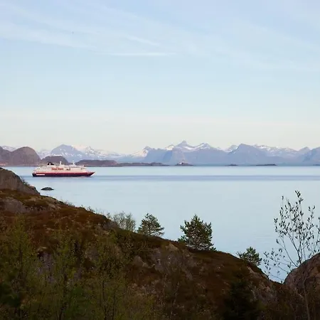 A Family-home In Lofoten Hotell