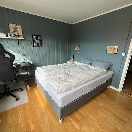 A Family-home In Lofoten Hotell *