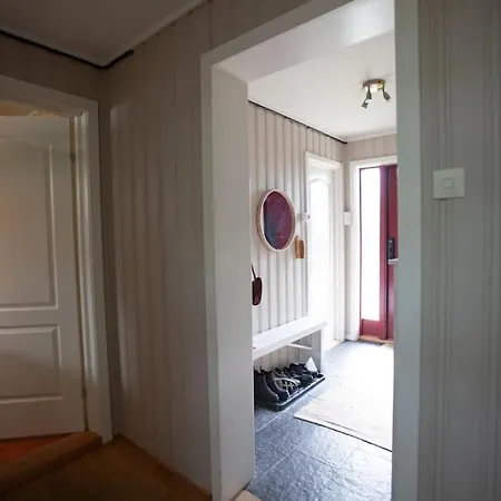 Hotell A Family-home In Lofoten *