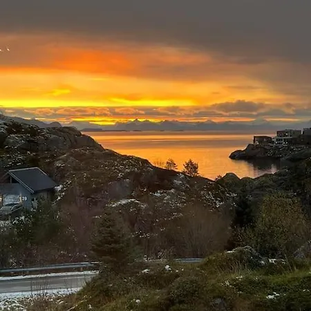 Hotell A Family-home In Lofoten *