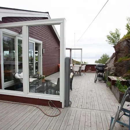 A Family-home In Lofoten * Kabelvåg
